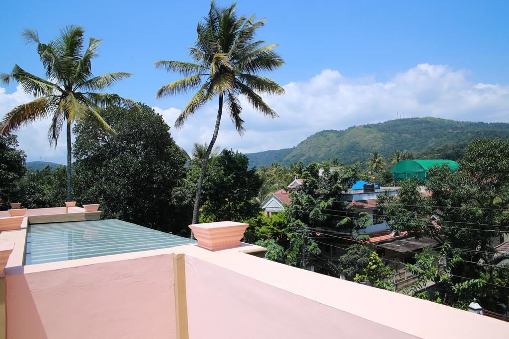 Periyar Villa Home Stay - تيكَدِيْ المظهر الخارجي الصورة