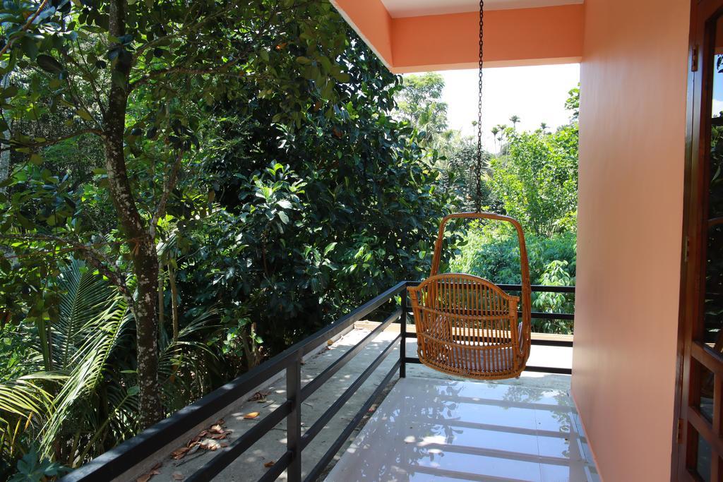 Periyar Villa Home Stay - تيكَدِيْ المظهر الخارجي الصورة
